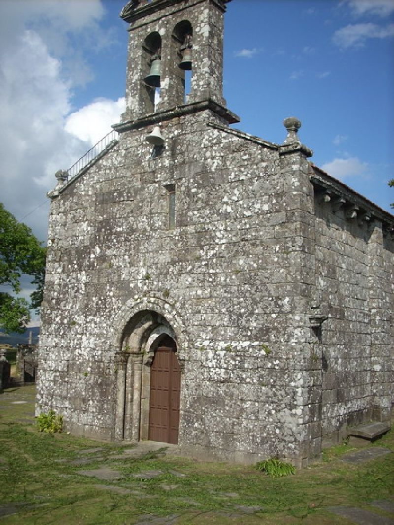 Iglesia de Sacos Siglo XII